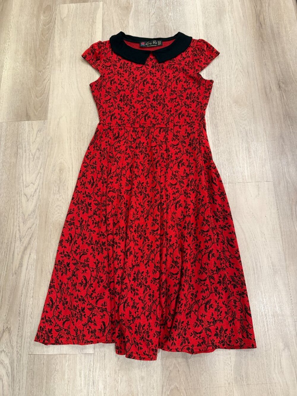 Lindy Bop Swing Dress SMALL Red Black Floral Retro Pinup Rockabilly Halloween